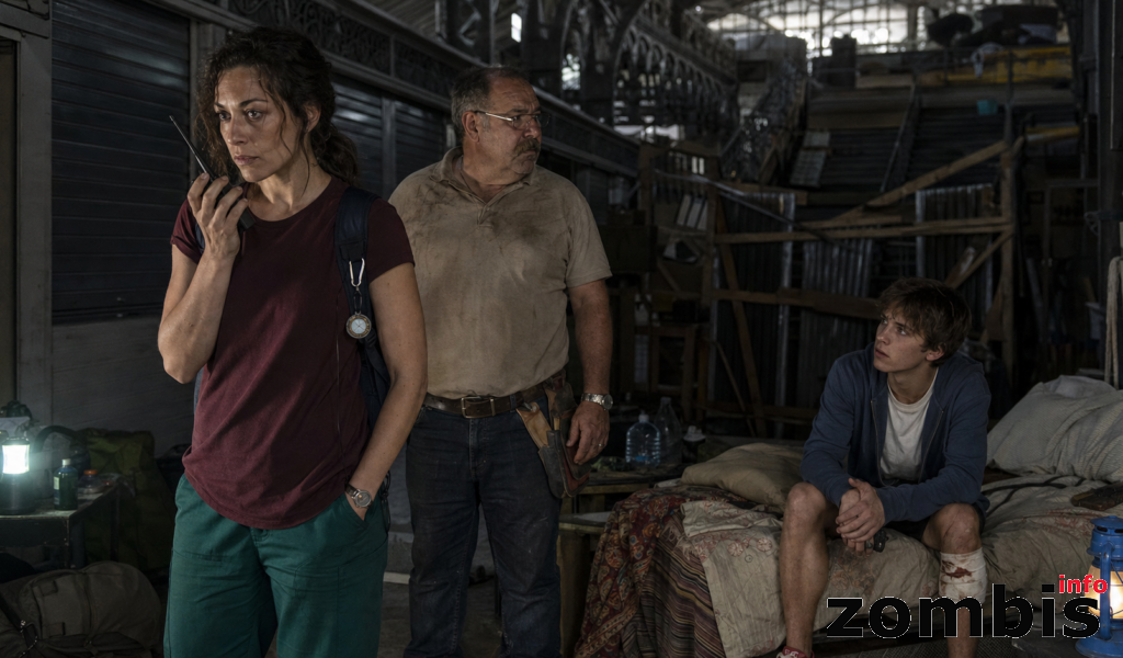 Elena Torres, Samuel Ortega y Leo Ferrer refugiados en el Mercado Central
